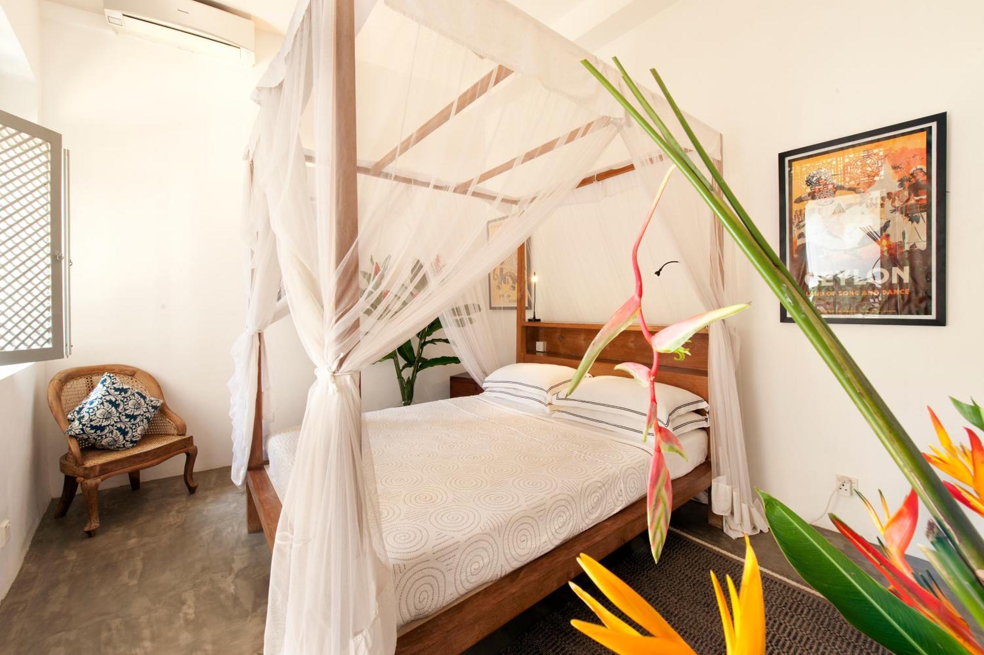 A 03 Bedroom Villa In Galle Fort With Roof Terrace & Pool Exterior photo